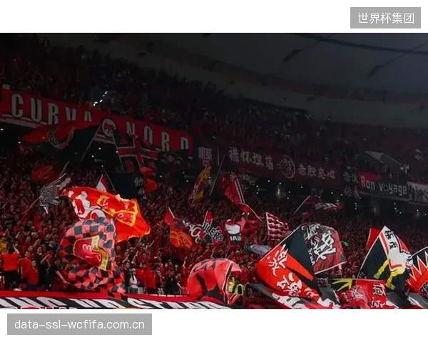 上海海港客场统治力下滑，穆斯卡特传控体系在中场绞杀下降维。